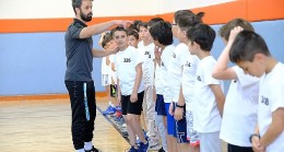 Konya Büyükşehir Belediyespor Altyapı Seçmelerinde Yarınların Basketbolcularını Aradı
