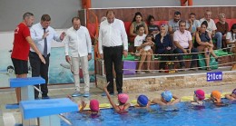 Başkan Tugay, “ayda 1100 çocuğumuza yüzme öğretiyoruz"