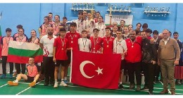 15 yaş altı badminton millilerimiz balkan şampiyonu oldu