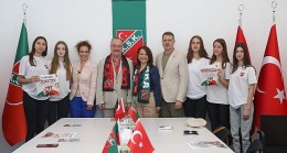 Karşıyaka’dan Türkiye’ye örnek iş birliği: HPV Aşı Kampanyası başlıyor!