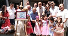 Kemer Belediye Başkan Yardımcısı Mehmet Derya Baytekin, Kemer Belediyesi Kültür Evi’nde açılan resim sergisini ziyaret etti