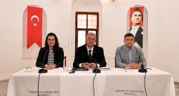 Mudanya Belediyesi Mayıs Ayı Olağan Meclis Toplantısı’nda Mudanya Dolgu Alanı’nda bulunan Kapalı Pazar Yeri’nin yeniden kullanıma açılması oy birliği ile kabul edildi