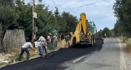 Burhaniye Belediyesi Fen İşleri Müdürlüğü ekipleri tarafından asfalt yama çalışmalarıyla onarıldı