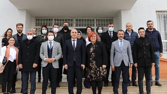 Tohum Otizm Vakfı Sınıf Donanımı Projesi kapsamında materyal donatılan 135. özel eğitim sınıf açılışı, Mardin’de İlkay Gündoğan desteğiyle gerçekleşti.