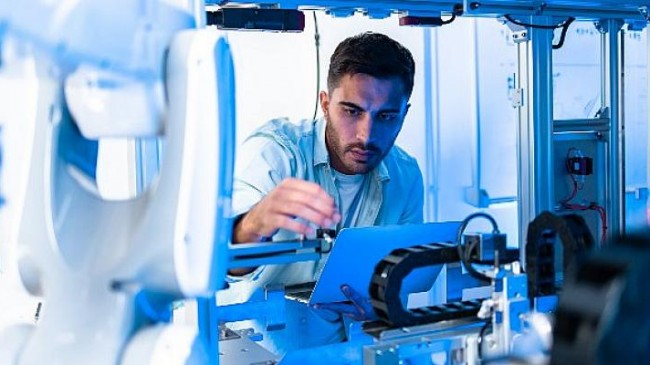 Schneider Electric ve Botek Otomasyon nitelikli iş gücü için mesleki eğitimi destekliyor