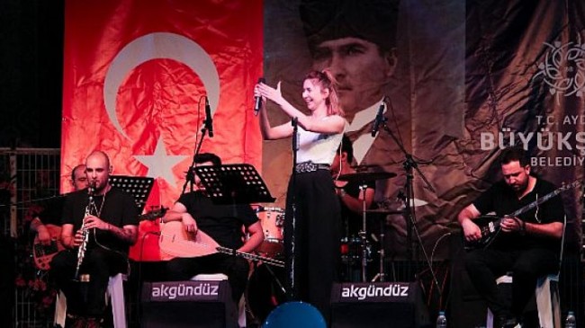 Aydın Büyükşehir Belediyesi’nin Bahar Konserleri Yoğun İlgi Görüyor