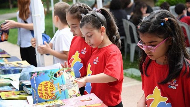 Kadıköy’de Çocuk Kitapları Şenliği Devam Ediyor