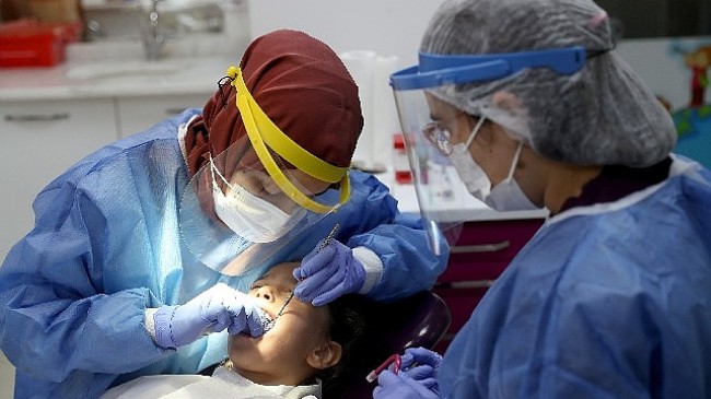 Antalya Büyükşehir'den 39 bin kişiye diş tedavisi 