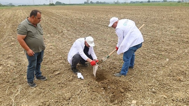 Büyükşehir’den çiftçilere ücretsiz toprak analizi