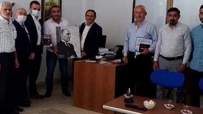 CHP Sakarya İl Başkanı Ecevit Keleş, çalışmalarına hız kesmeden devam ediyor.
