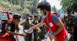 Azerbaycanlı Yangın Söndürme Ekibine Kızılay’dan Beslenme Desteği