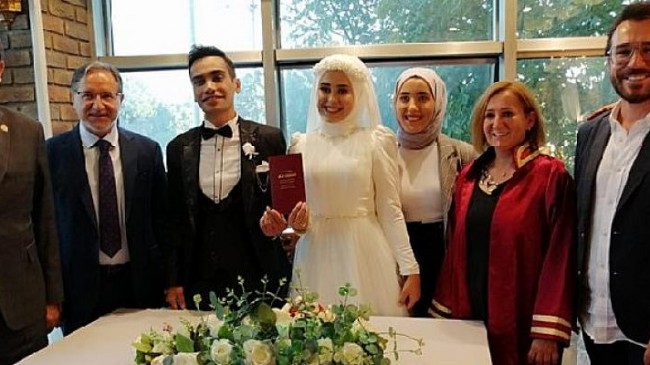 Sosyal Medya Fenomeni Mehmet Berk Ergin evlendi