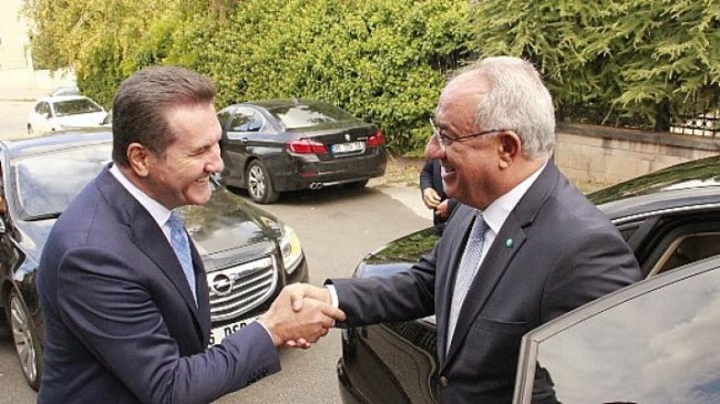 ürkiye Değişim Partisi Genel Başkanı Sayın Mustafa Sarıgül’ü, Demokratik Sol Parti Genel Başkanı, Sayın Önder Aksakal ve heyeti ziyaret etti.