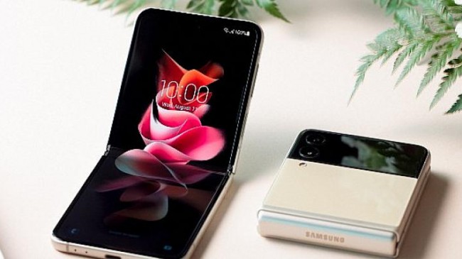 Samsung Türkiye, katlanabilir telefonlarına yoğun ilgi gösteren kullanıcılarına teşekkür etti