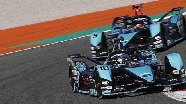 Jaguar TCS Racing FIA Formula E Sezonu Öncesi Resmi Testleri Başarıyla Tamamladı
