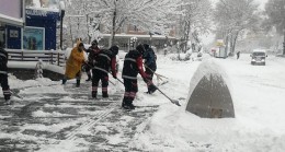 Karla Mücadele İçin Nevşehir Belediyesi Tüm Ekipleri İle Sahada