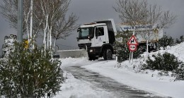 İzmir’de karla mücadele için yoğun mesai