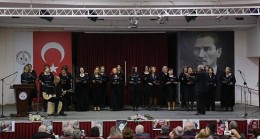 Burhaniye Kent Konseyi Çok Sesli Korosu İlk Konserini Yaptı