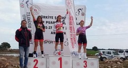 Duru Bulgur Performans Kulübü sporcuları yol bisikleti şampiyonasına damga vurdu