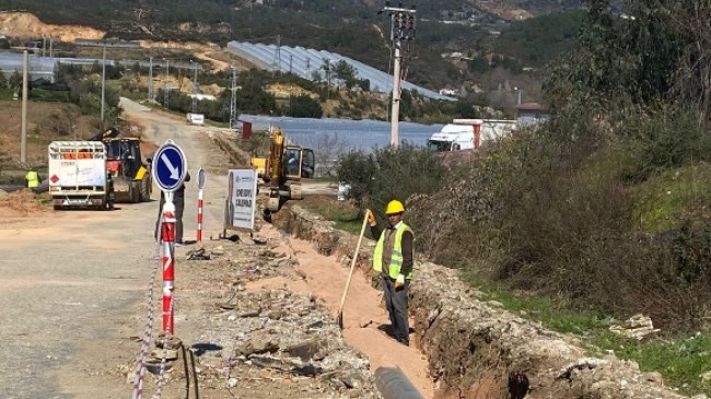 Büyükşehir Belediyesi Alanya’nın eskiyen içme suyu alt yapısını yeniliyor