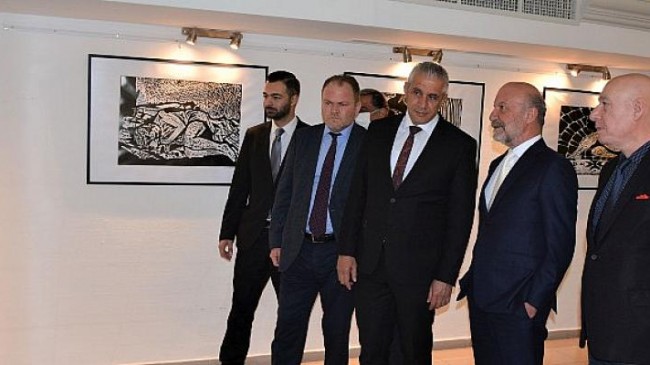 Güzel Sanatlar Ocak Sergisi, Yakın Doğu Üniversitesi Atatürk Kongre ve Kültür Merkezi Sergi Salonu’nda açıldı