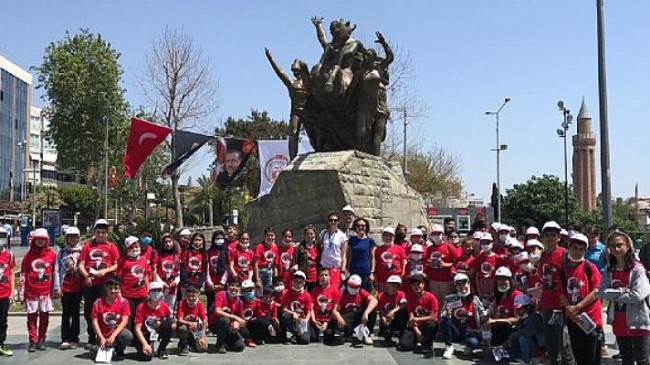 Büyükşehir, öğrencilere Antalya’yı gezdiriyor