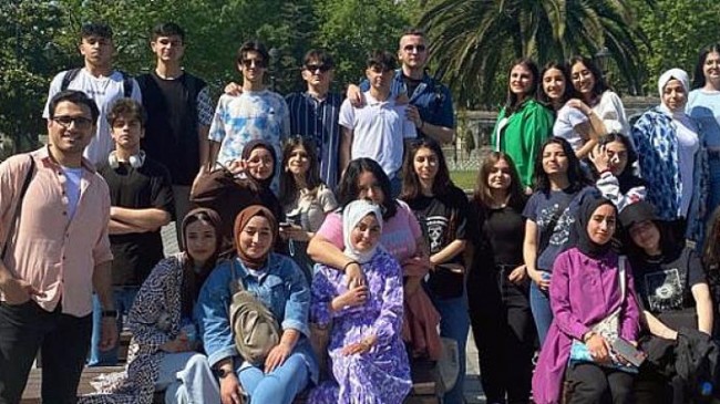 Liseli öğrencilere İstanbul turu