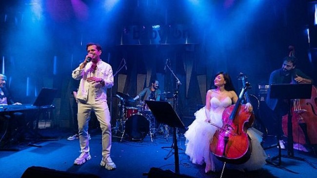 Gülşah Erol, Yeni Albümünün Lansman Konserinde Sürpriz Konuklarıyla Müzik Şöleni Yaşattı