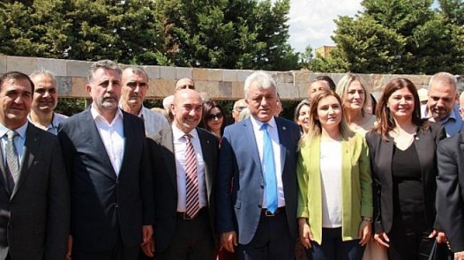 İzmir Büyükşehir Belediyesine bağlı şirketler, Bayraklı Belediyesi ve Halk Konut 1 Kooperatifi arasında imza töreni gerçekleşti