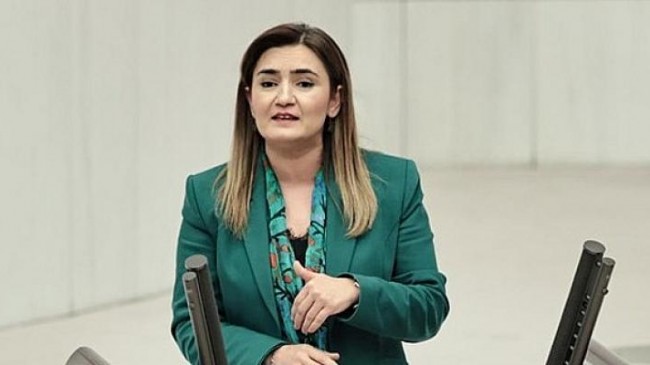 CHP İzmir Milletvekili Av. Sevda Erdan Kılıç: “Bakan Kurum’un cevabı ülkemizin ve topraklarının parsel parsel yabancılara peşkeş çekildiğini ortaya koymaktadır”