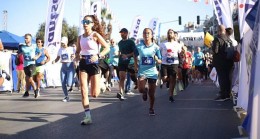 Aydın Büyükşehir Belediyesi tarafından Kuşadası’nda düzenlenen “LimitSensin Aydın”da sporcular kıyasıya yarıştı