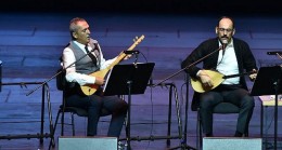 İrfani Türküler halk müziğini müzikseverlerle buluşturdu