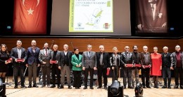 Nilüfer Belediyesi personeli başarısını ödülle taçlandırdı