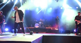 Ünlü rock grubu Gripin Kemer'de konser verdi