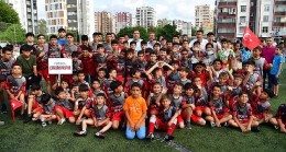 Çukurova'da yaz spor okulları açıldı