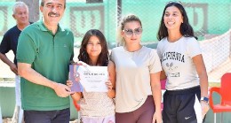 Genç tenisçiler sertifikalarını aldı