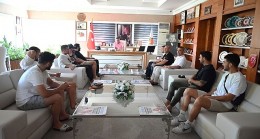 Kemer 2020 Futbol Kulübü'nden Başkan Topaloğlu'na ziyaret