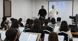 100 kişilik Kemer Belediyesi Cumhuriyet Orkestrası kutlamalara hazır