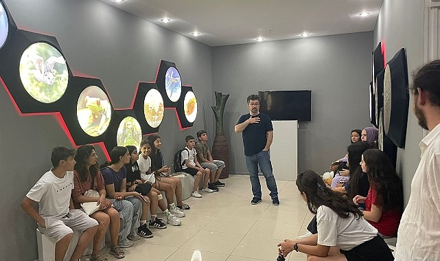 Minik kaşifler Bornova’da bilimin izinde