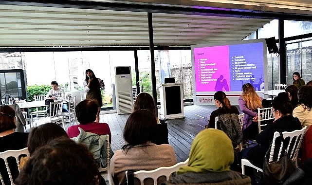 Bornova’da Sağlıklı İlişkiler masaya yatırıldı