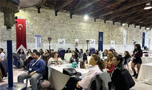 İzmir’de gençler kent yönetimine doğrudan katılıyor