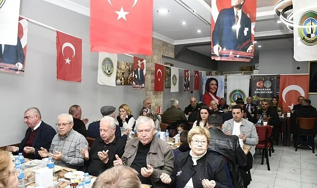 Malkara’da Geçmiş Dönem Belediye Başkanları ve Meclis Üyeleri İftarda Buluştu