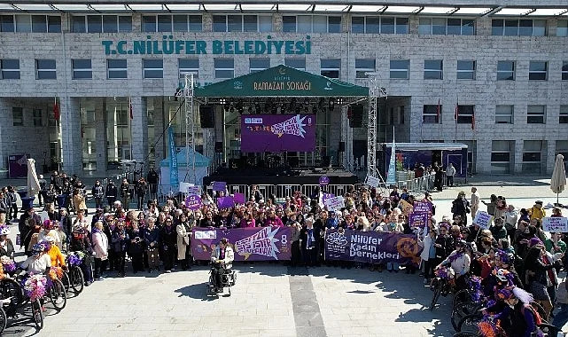 Nilüfer’de kadınlar tek ses oldu: “Eşitlik Ses İster Biz Buradayız”