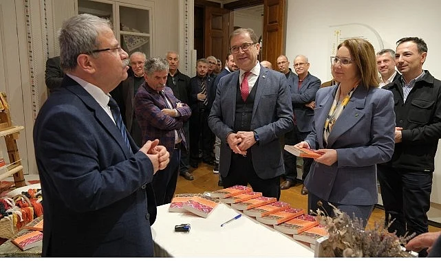 Acar’ın kaleme aldığı “Kocaeli Kandıra Halk Kültürü Kitabı” tanıtıldı; “Manavların” kültür hafızası bu kitapta toplandı