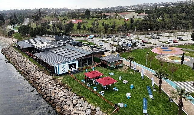 Balık dürüm “Antik Balık’ta” yenilir