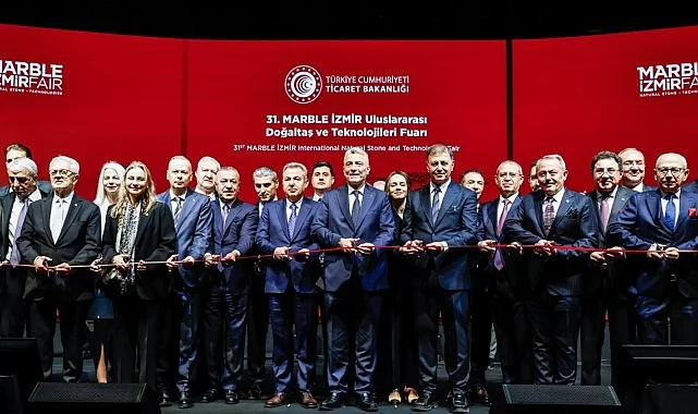 Doğal taşın kalbi İzmir’de atıyor