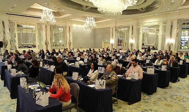 Expanscience’tan eczacılara ilham veren buluşma serisi: “Etki Buluşmaları” gerçekleşti