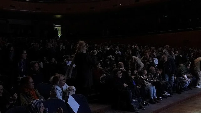 Şehir Tiyatroları, Bursa’da izleyiciyi büyüledi