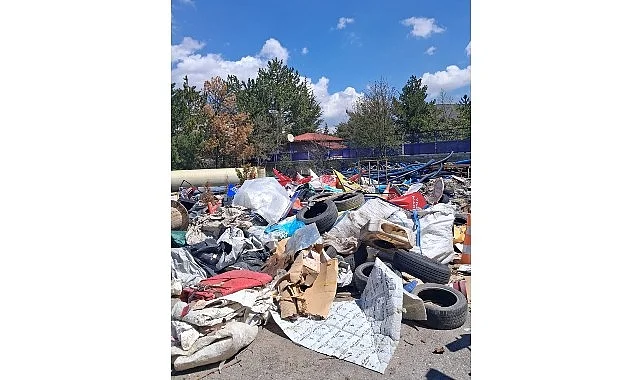 Sivas’ta Kaldırım ve Yol İşgallerine Sıkı Denetim…