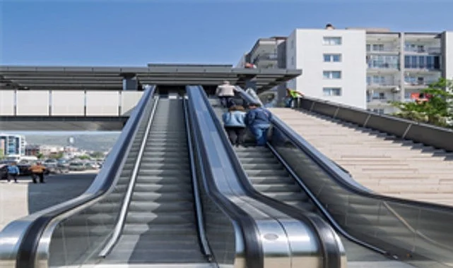 Yeni Girne Yaya Üst Geçidi hizmete açıldı